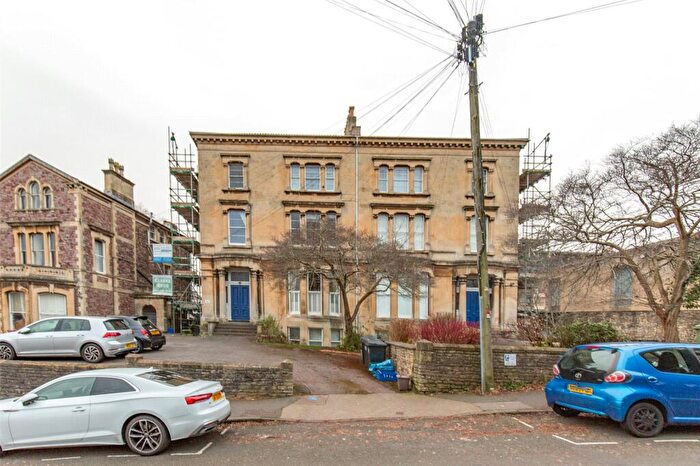 1 Bedroom Apartment For Sale In Cotham Park, Bristol, BS6