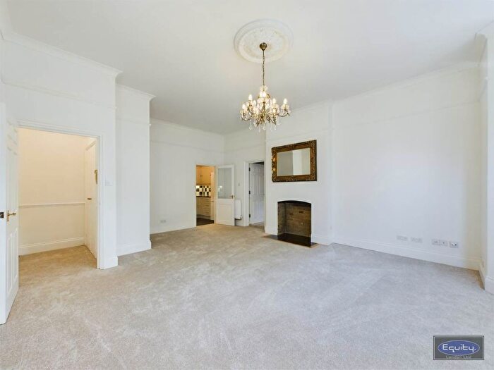 1 Bedroom Flat To Rent In Pencroft Drive, Dartford, Kent, DA1