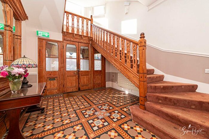 2 Bedroom Apartment For Sale In Victoria Lodge, St. Thomas Street, Ryde, PO33