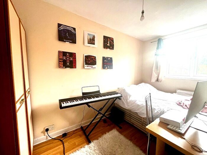 4 Bedroom End Of Terrace House To Rent In Clifton Way, London, SE15