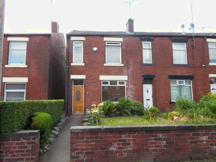 4 Bedroom End Of Terrace House To Rent In Bury Road, Oakenrod, OL11