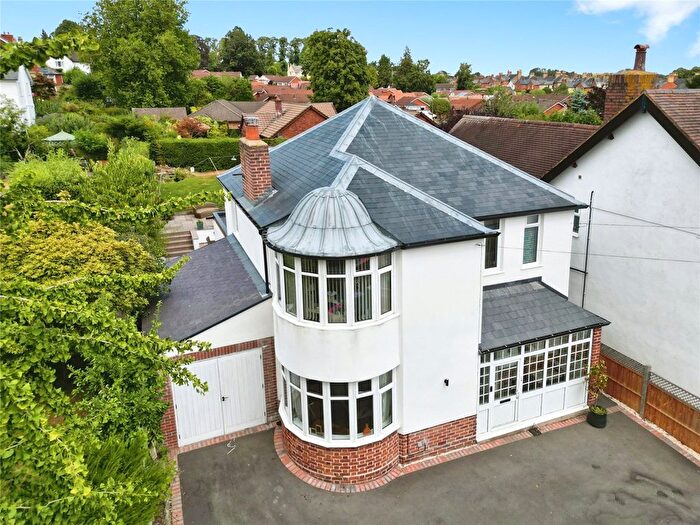 4 Bedroom Detached House For Sale In Brynhafod Road, Oswestry, Shropshire, SY11