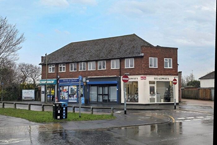 2 Bedroom Flat To Rent In Woking, Surrey, GU21