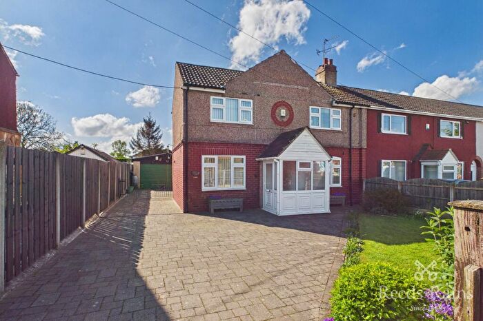 3 Bedroom End Of Terrace House For Sale In School Road, Thurcroft, Rotherham, South Yorkshire, S66