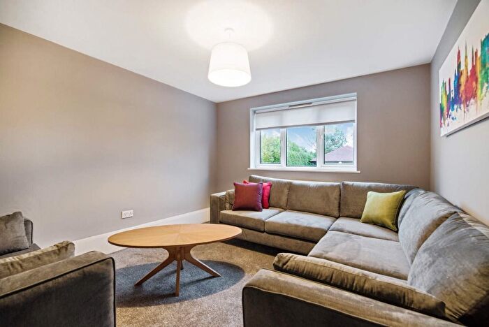5 Bedroom Detached House To Rent In Wollaton Road, Beeston, Nottingham, Nottinghamshire, NG9