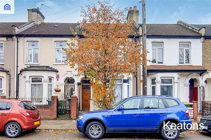 2 Bedroom Terraced House To Rent In Stirling Road, London, E13