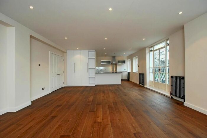 3 Bedroom Flat To Rent In Caroline House, Bayswater Road, W2
