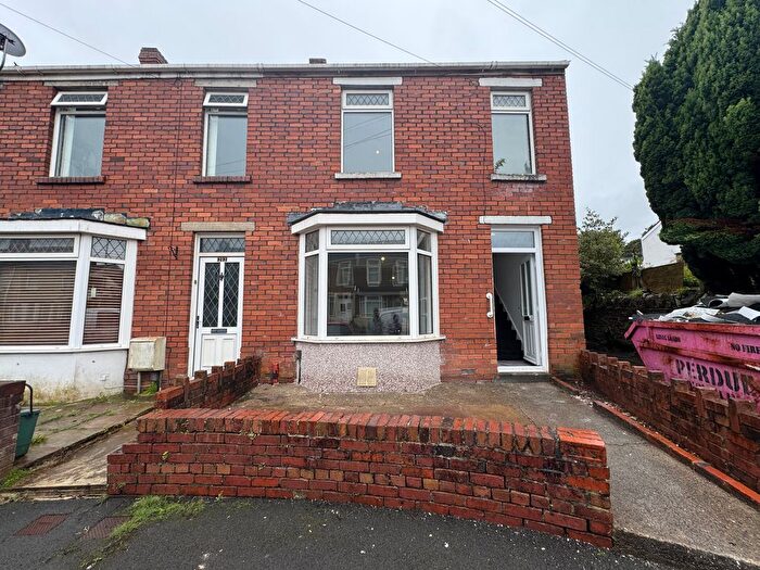 3 Bedroom End Of Terrace House To Rent In Margam Avenue, Swansea, SA6