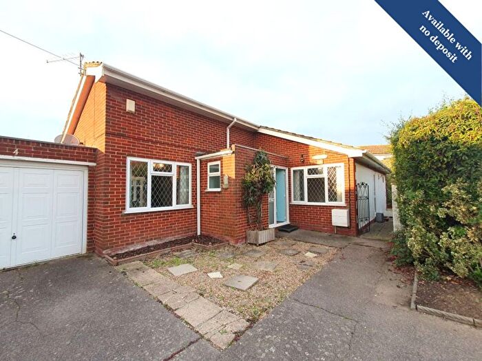 4 Bedroom Bungalow To Rent In South Lodge Close, Whitstable, CT5