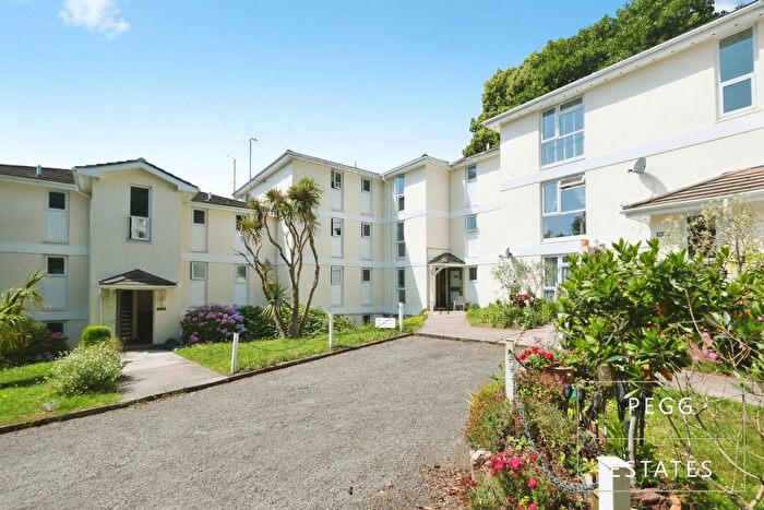 1 Bedroom Flat For Sale In Hazelwood, Torquay, TQ1