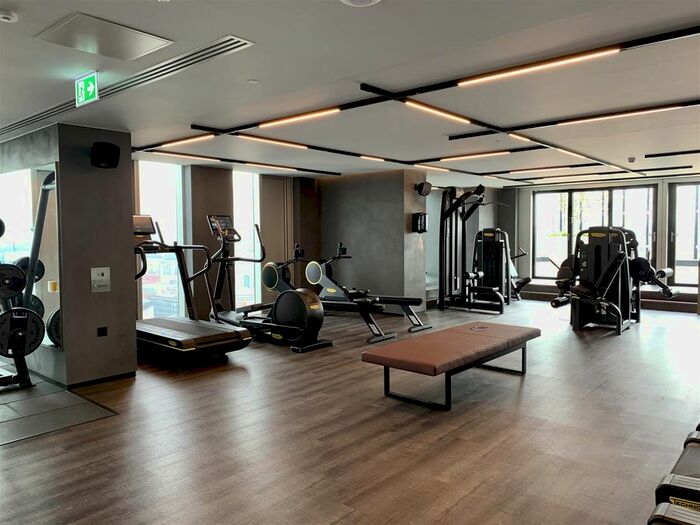 1 Bedroom Flat To Rent In Elizabeth Tower, Silvercroft Street, Manchester, M15