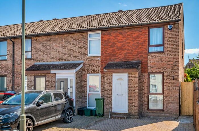 2 Bedroom End Of Terrace House To Rent In Wellington Road Orpington, BR5