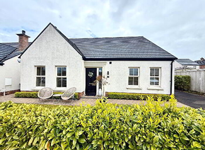 3 Bedroom Detached Bungalows For Sale In Oak Country Green, L'Derry, BT47