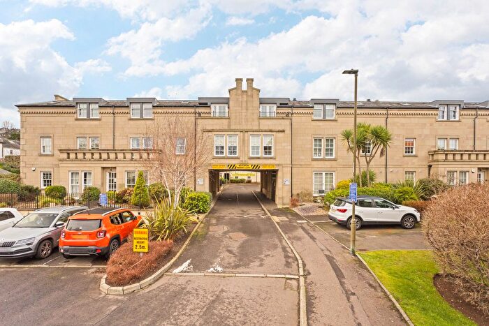 2 Bedroom Flat For Sale In / Willowbrae Road, Edinburgh, EH8