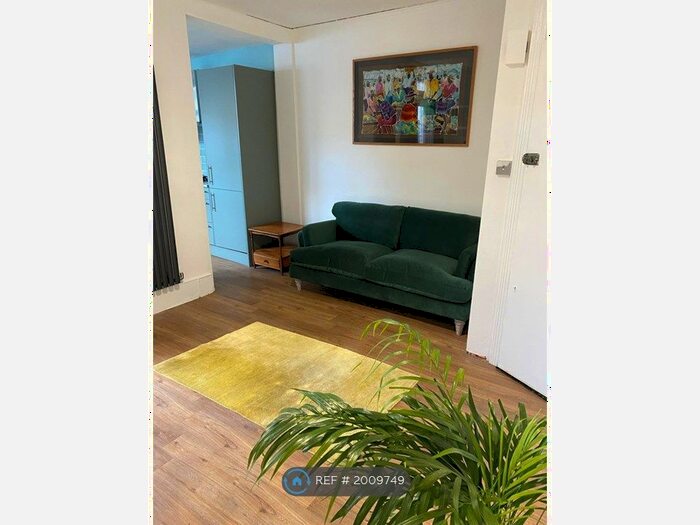 1 Bedroom Flat To Rent In Townsend Road, London, N15