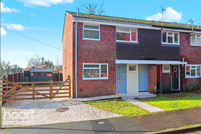 3 Bedroom End Of Terrace House For Sale In Hopeswood, Liss, GU33