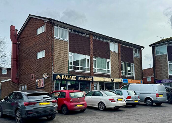 2 Bedroom Maisonette To Rent In Hyde Square, Upper Beeding, BN44