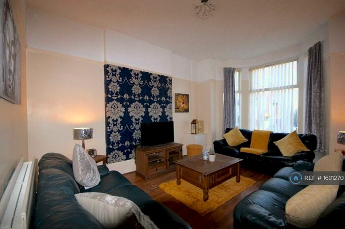 7 Bedroom Semi-Detached House To Rent In Hartington Road, Toxteth, Liverpool, L8