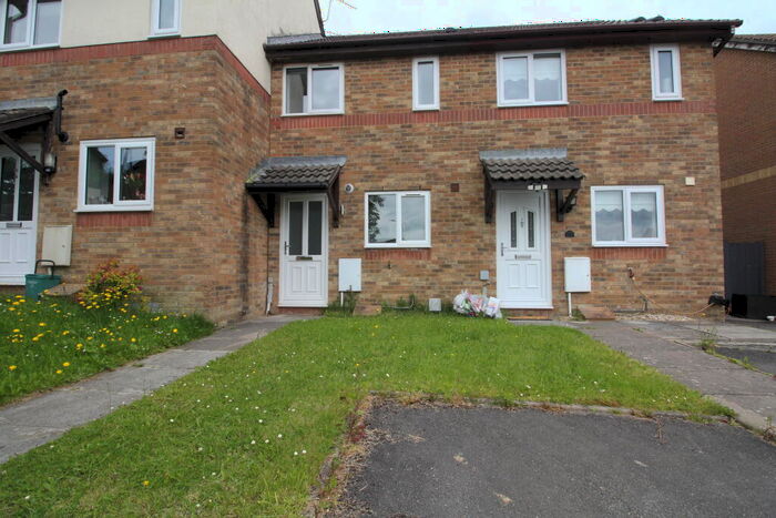 2 Bedroom Park Home To Rent In Pen Bryn Hendy, Miskin., CF72