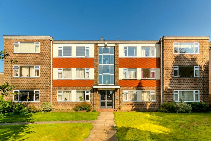 1 Bedroom Flat To Rent In Southlands Grove, Windsor Court, BR1