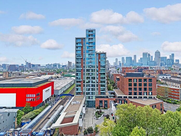 2 Bedroom Flat For Sale In Corsican Square, London, E3