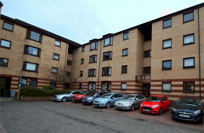 2 Bedroom Flat To Rent In Leyden Court, Maryhill, Glasgow, G20