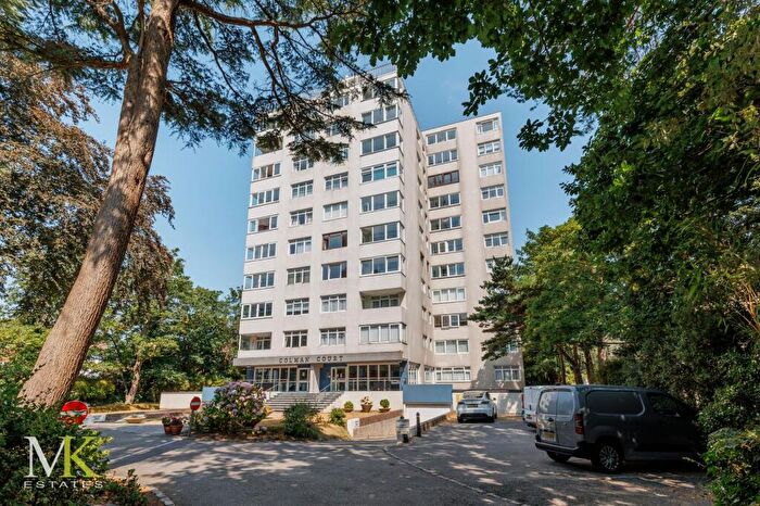 2 Bedroom Flat For Sale In Manor Road, Colman Court, BH1