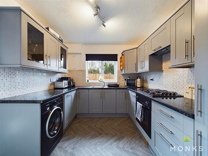 3 Bedroom Detached House For Sale In Guinevere Close, Oswestry, SY11