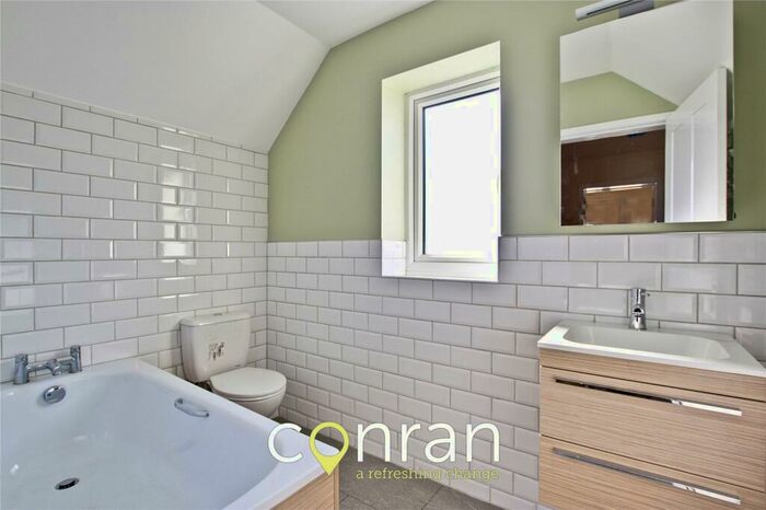 2 Bedroom Detached House To Rent In Wyndcliff Road, Charlton, SE7