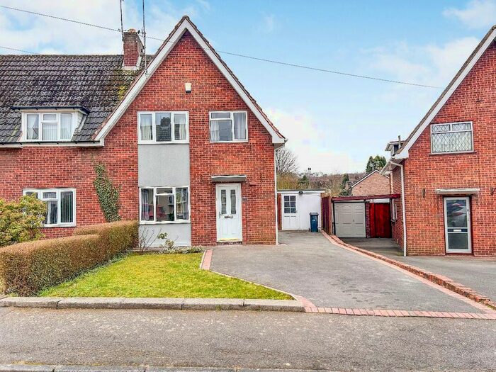 3 Bedroom Semi-Detached House To Rent In Maitland Road, Dudley, DY1