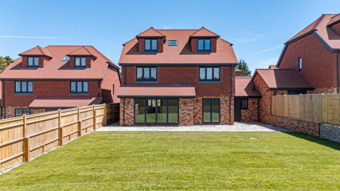 4 Bedroom Detached House For Sale In Bradshaw Close, Winchelsea Road, Guestling, Hastings, TN35