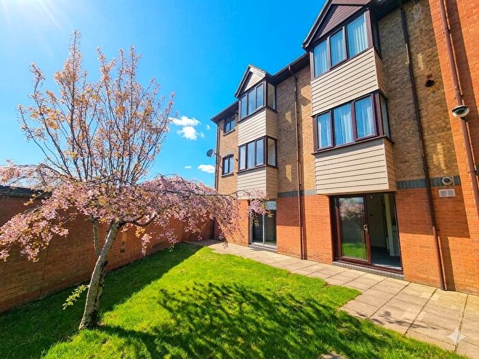 1 Bedroom Flat For Sale In King Street, Gosport, PO12