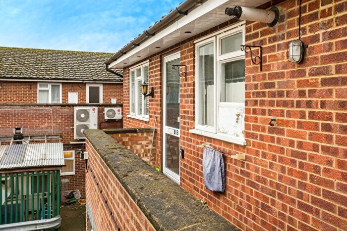 2 Bedroom Maisonette For Sale In Coltsfoot Drive, Horsham, West Sussex, RH12