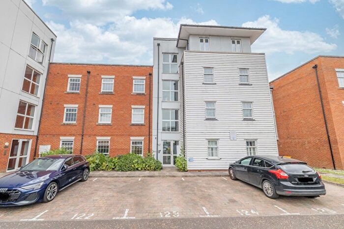 2 Bedroom Flat For Sale In Waters Edge, Canterbury, Kent, CT1