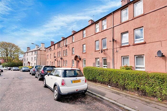 2 Bedroom Flat To Rent In Stenhouse Gardens North, Stenhouse, Edinburgh, EH11