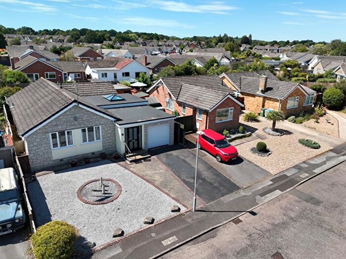 3 Bedroom Detached Bungalow For Sale In Huntingdon Drive, Wimborne, BH21