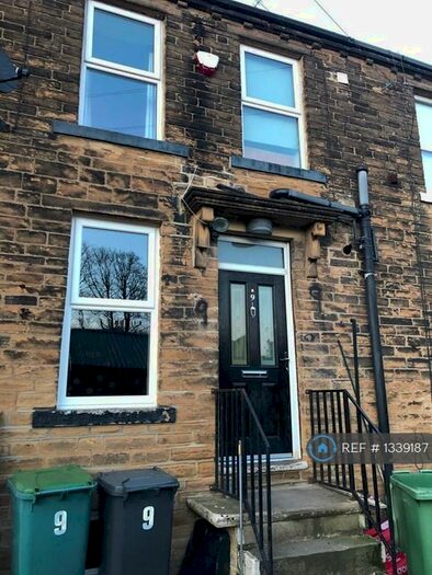 2 Bedroom Terraced House To Rent In Belle Vue Terrace, Guiseley, Leeds, LS20