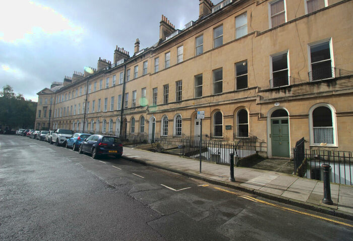 2 Bedroom Apartment To Rent In Henrietta Street, Bath, BA2