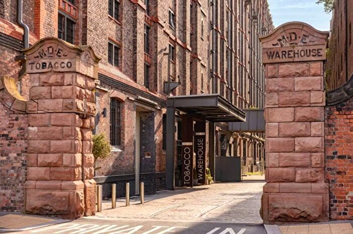 2 Bedroom Flat For Sale In Regent Road, Liverpool, Merseyside, L3