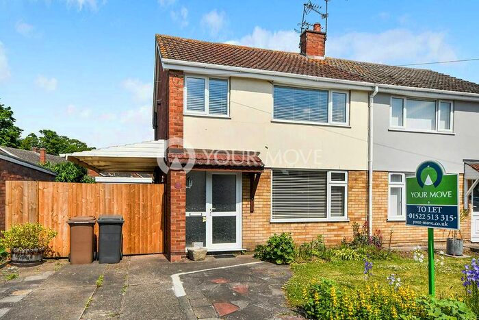 3 Bedroom Semi-Detached House To Rent In Chestnut Road, North Hykeham, Lincoln, Lincolnshire, LN6