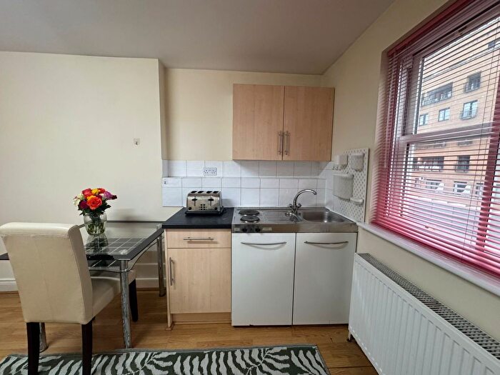 Studio To Rent In Cromwell Road, London, SW7