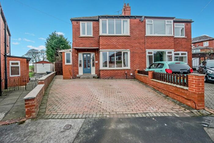 4 Bedroom Semi Detached House For Sale In Beechwood Grove, Drighlington, West Yorkshire, BD11
