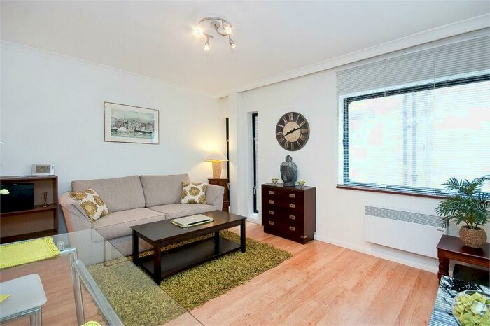 1 Bedroom Apartment To Rent In Upper Thames Street, EC4V