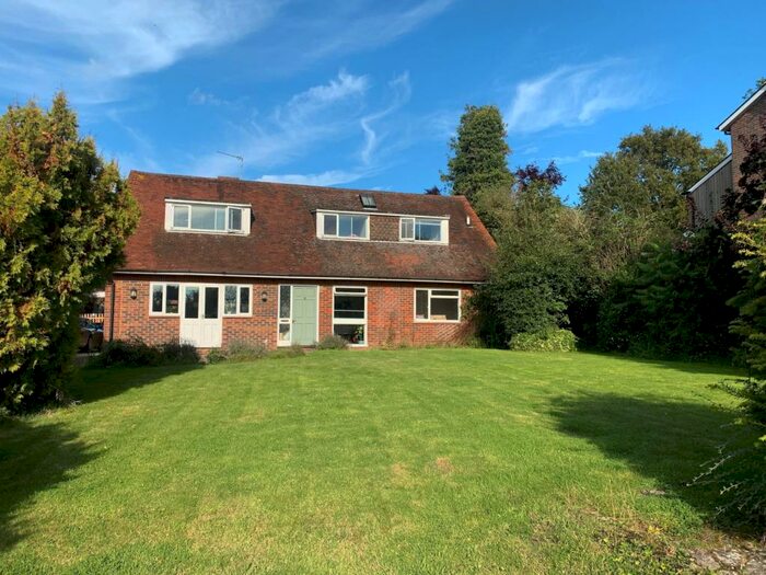 4 Bedroom Detached House To Rent In Billingshurst Road, Wisborough Green, RH14