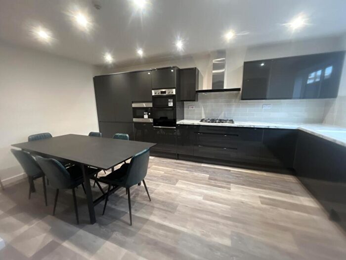 8 Bedroom House To Rent In Gainsborough Road, Liverpool, L15