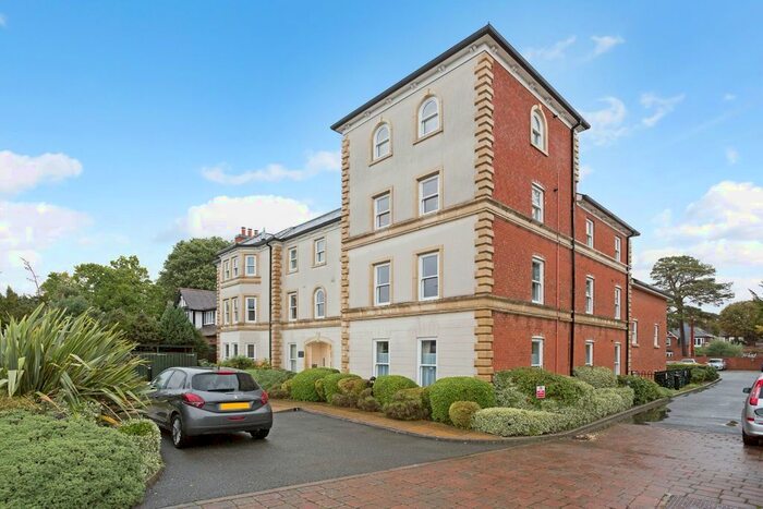 3 Bedroom Flat To Rent In Kenilworth Road, Leamington Spa, CV32