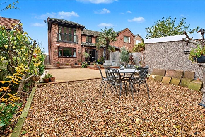 4 Bedroom Semi-Detached House For Sale In Templegate Avenue, Leeds, West Yorkshire, LS15