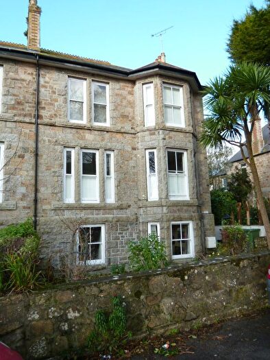 1 Bedroom Flat To Rent In Oakburn Villa, Trewithen Road, TR18