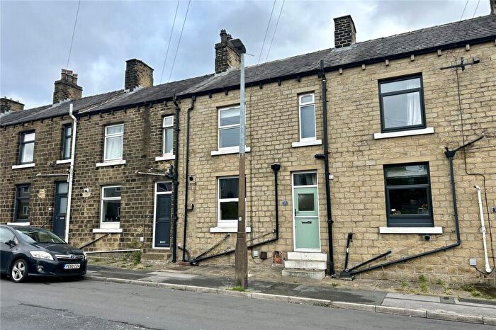 3 Bedroom Terraced House For Sale In Rufford Road, Huddersfield, West Yorkshire, HD3