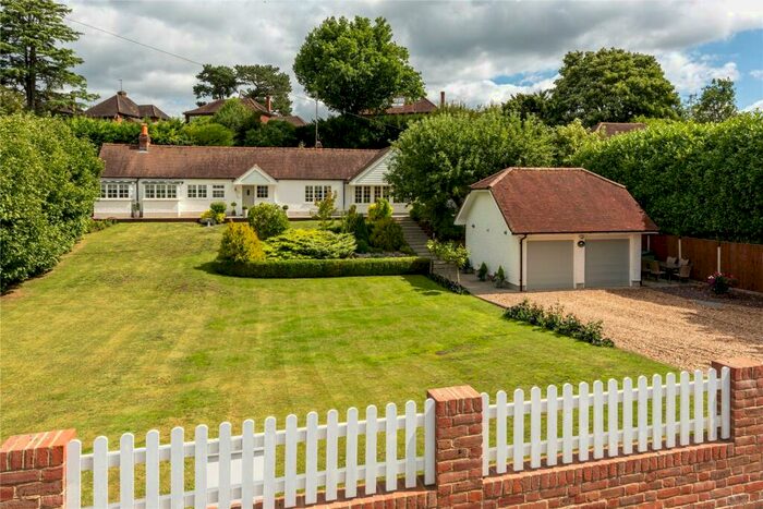3 Bedroom Bungalow For Sale In Adlers Lane, Westhumble, Dorking, Surrey, RH5